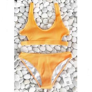 NWT Yellow Ribbed Bikini Set CupShe M